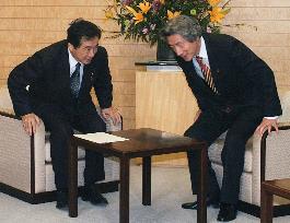 Opposition frustrated with Koizumi vagueness over Iraq